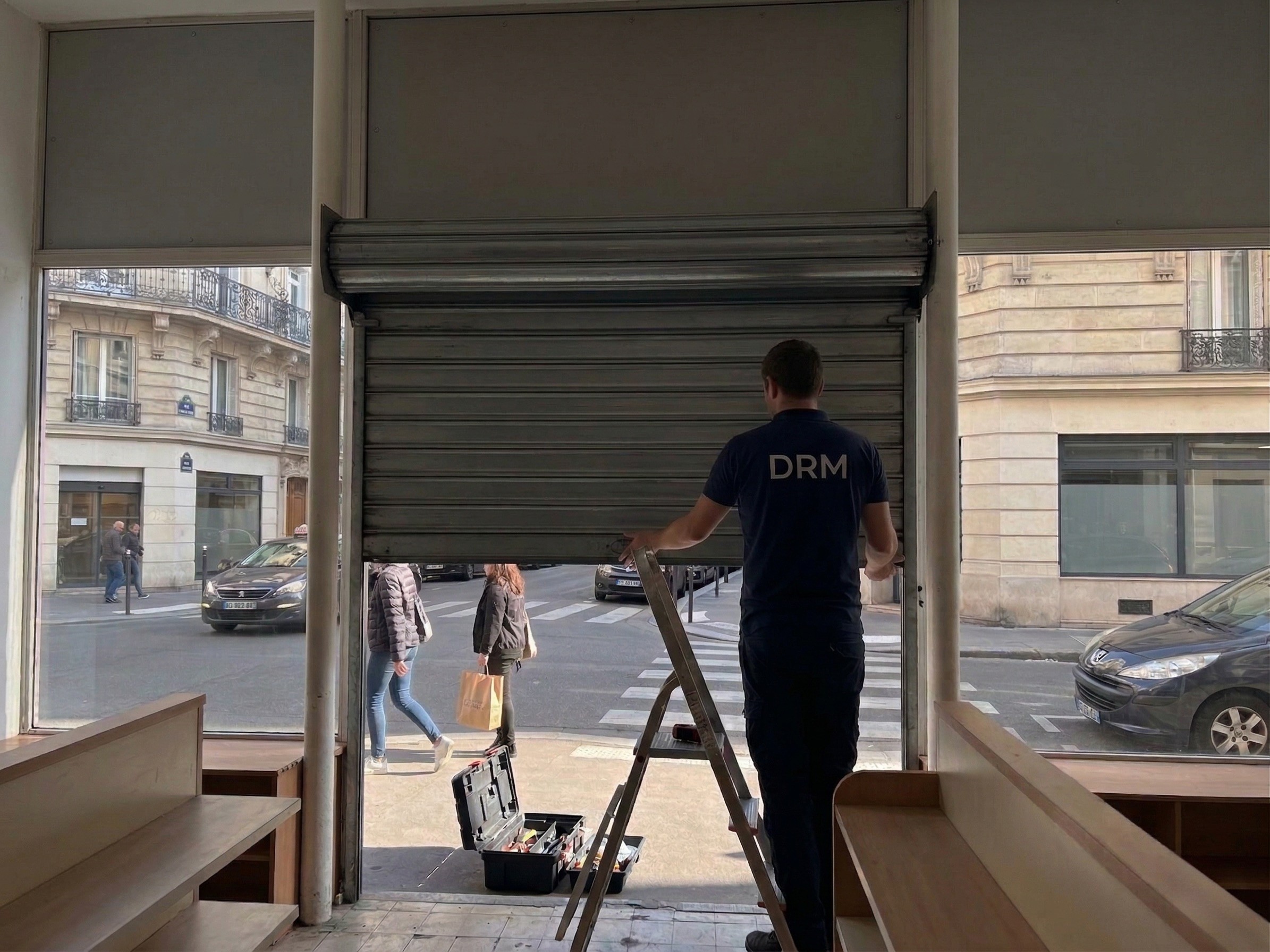 Déblocage rideau métallique {city}